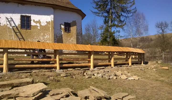 9. fotografia fotogalérie Oprava dreveného kostolíka