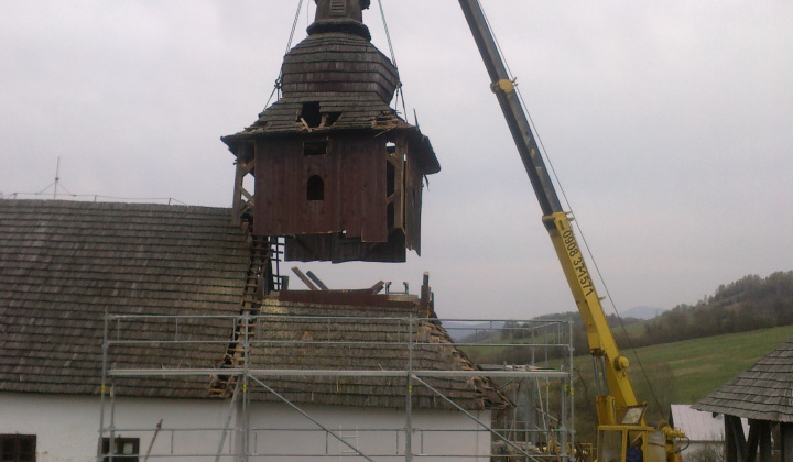 16. fotografia fotogalérie Oprava dreveného kostolíka